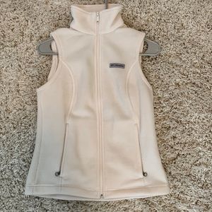 Columbia vest. Size XS. Cream/white colored. Excellent condition!